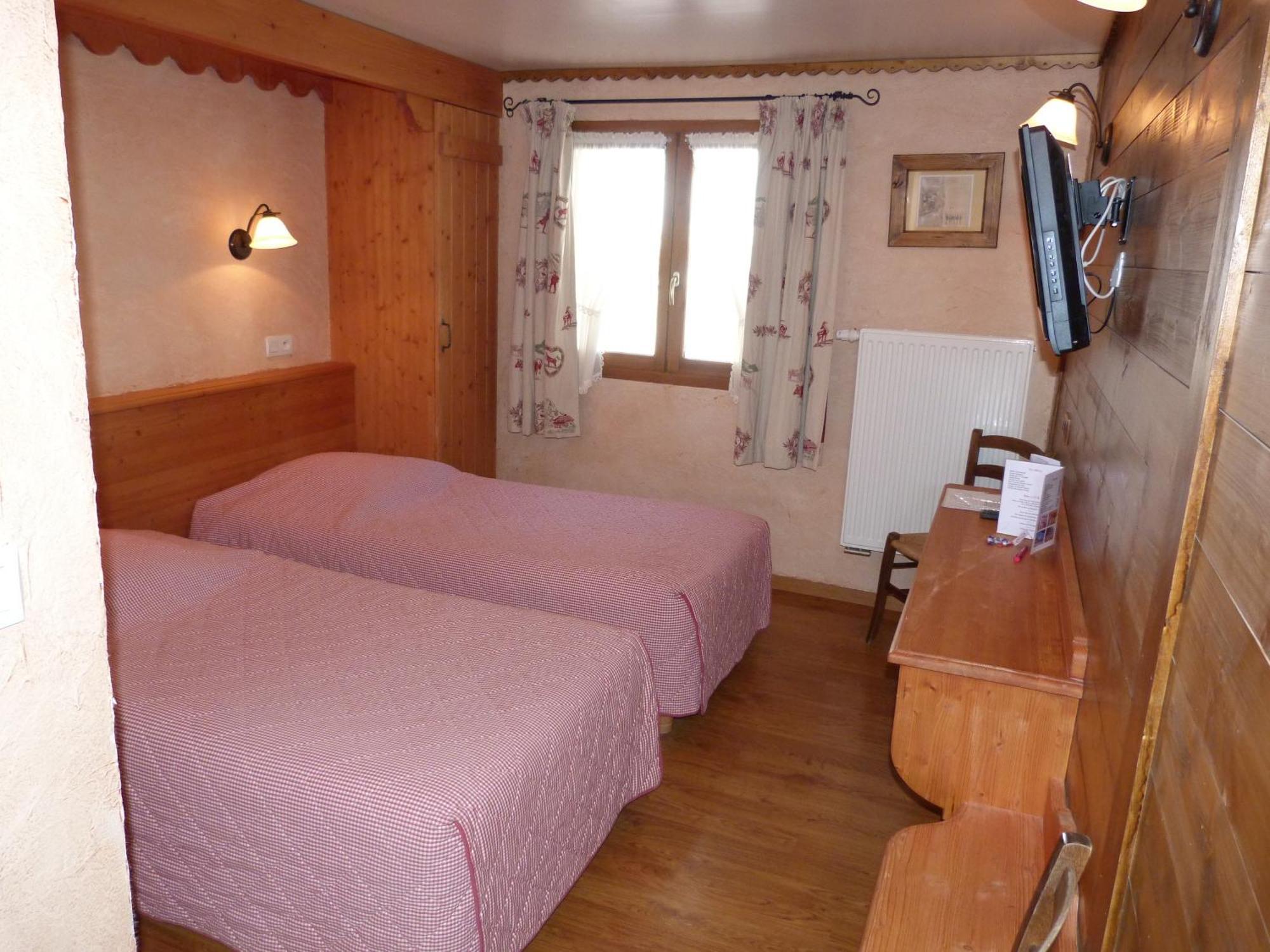 Hôtel Belalp Châtel Extérieur photo